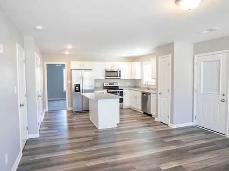 1097 Judah Bear Blvd — Photo 3