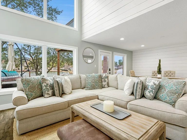 3203 Poe Dr — Photo 7