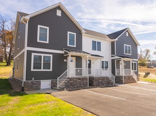 345 Depot St NW, Christiansburg, VA 24073