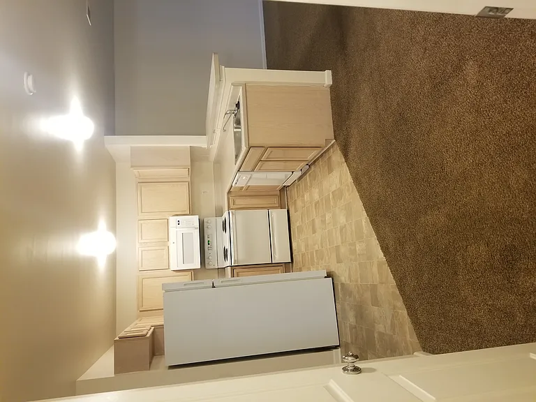 Blackberry Creek Village Apartments — Photo 10