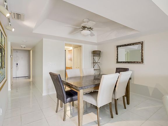 5th image of 6850 10th Avenue N #303