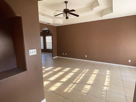 3rd image of 5612 N 40th St