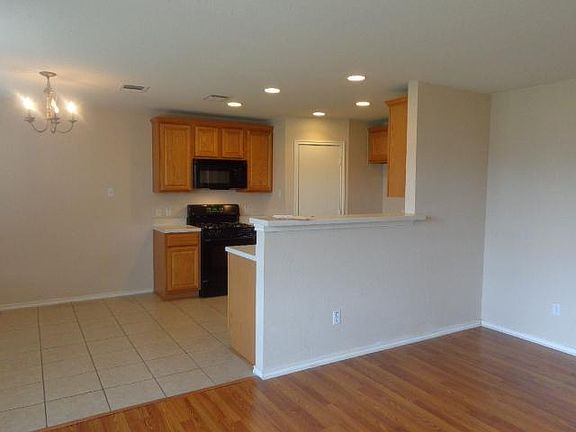 4th image of 1269 Beechwood Dr