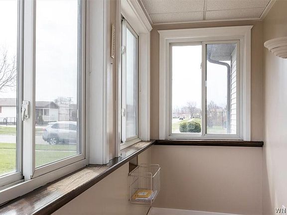 3rd image of 104 Barnabas Dr