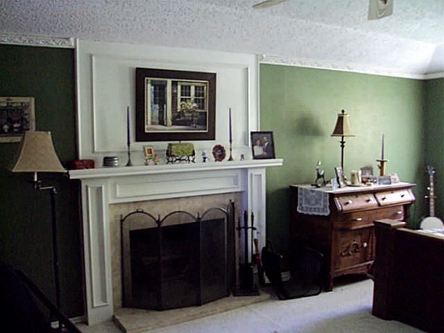 2nd image of 402 Fox Holw