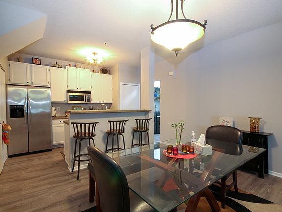 Dining room & Kitchen