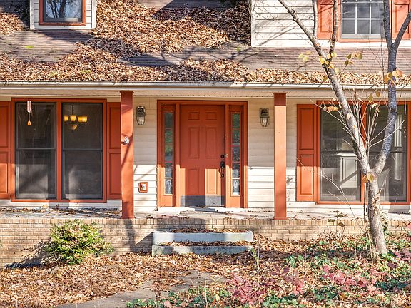 3rd image of 2701 Wakefield Dr