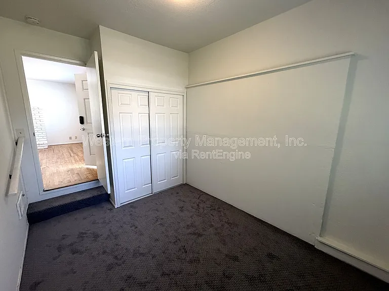 4610 Garnet St — Photo 5