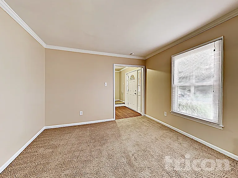 6311 Coach Hill Ln — Photo 3