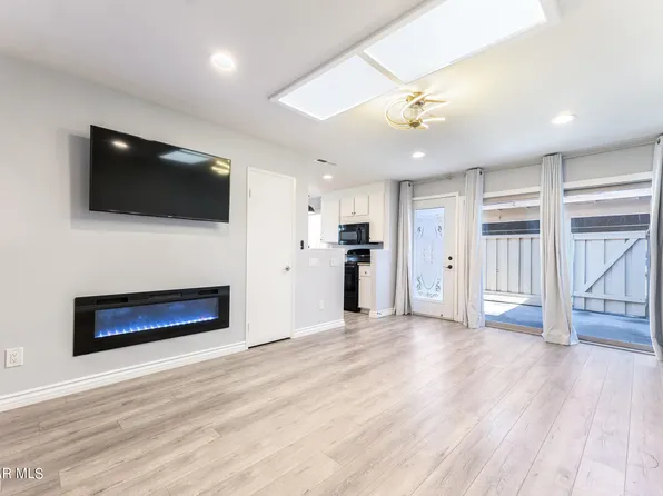 6307 Village 6, Camarillo, CA 93012