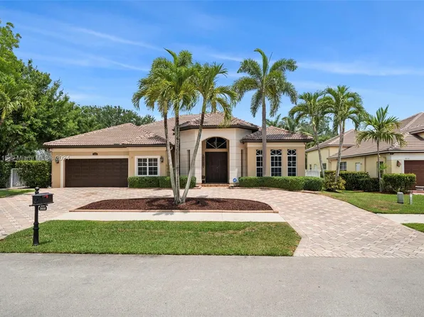 3808 Spanish Oak Pt, Davie, FL 33328