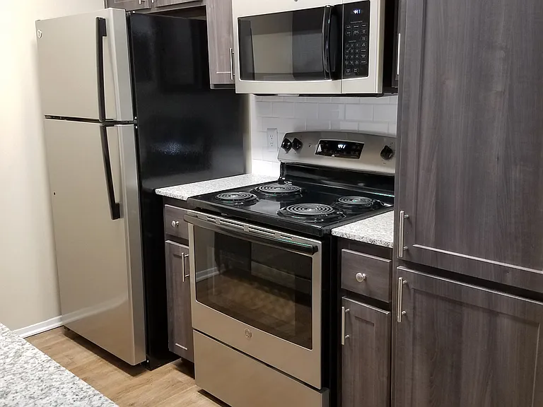 Chappell Hill Apartments — Photo 34