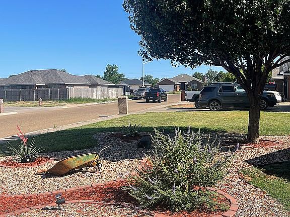 2nd image of 4513 Sandstone Dr
