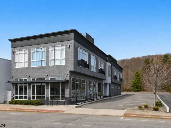 271 Millburn Ave, Millburn, NJ