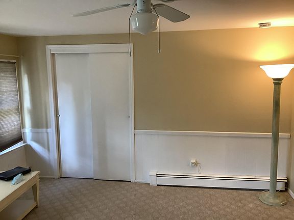 3rd image of 17 Pine Dr