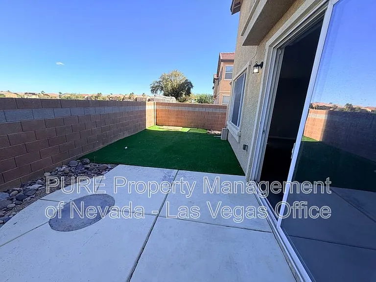 5748 Ancient Agora St — Photo 30