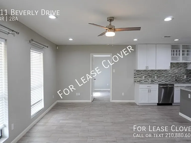 211 Beverly Dr — Photo 3