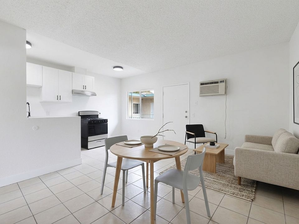 1st image of 14700 Strathern St #17A