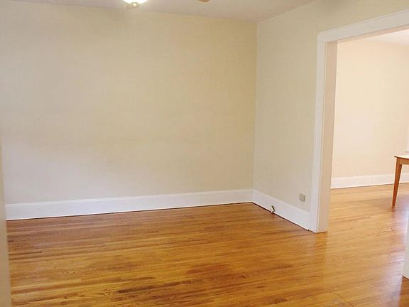 5th image of 862 Warren St Floor 1
