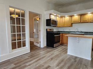 212 Oak St APT 2, Manistee, MI 49660