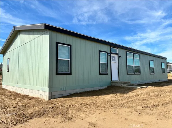 4975 Cambria Rd, Phelan, CA 92371