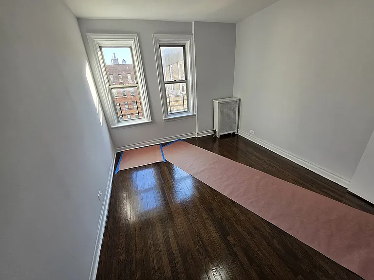 233 W 233rd St #5E — Photo 6