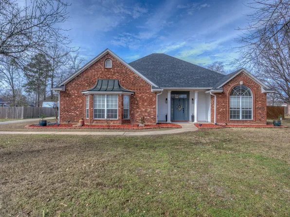 2104 Forest Hills Blvd, Haughton, LA 71037