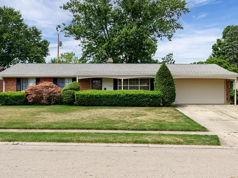 1210 Rona Parkway Dr — Photo 1