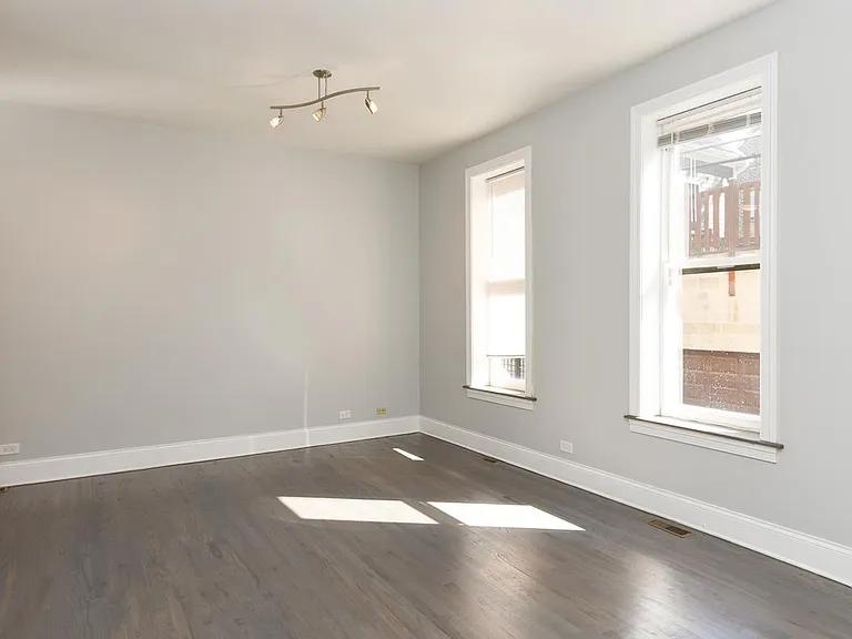 1713 W Julian St #1R — Photo 5