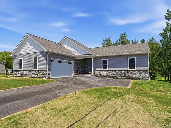 2nd image of 6320 Birch Meadows Ln