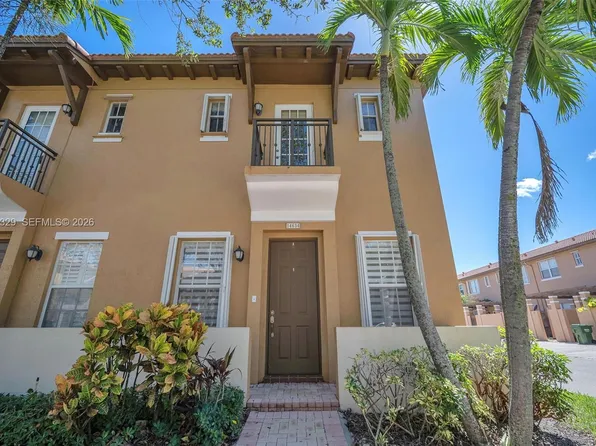 14634 SW 5th St #1-5, Hollywood, FL 33027