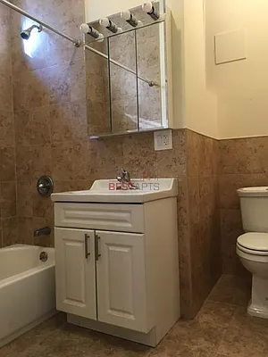 Rented by Best Apartments North Inc | media 32