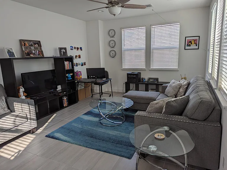 1456 S Wilshire Ave — Photo 3
