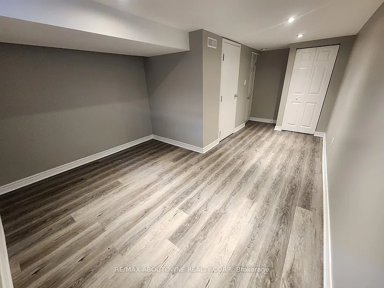 26 Grandfield St #LOWER — Photo 16