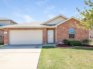 1616 Chivalry Ln, Fort Worth, TX 76140