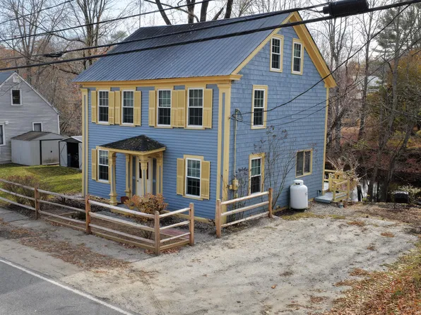 11 Morrill Street, Buckfield, ME 04220