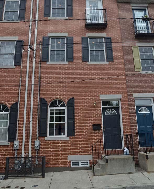 1st image of 1131 N Orianna St