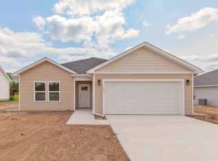 2005 Green Acres Dr, Adrian, MI 49221