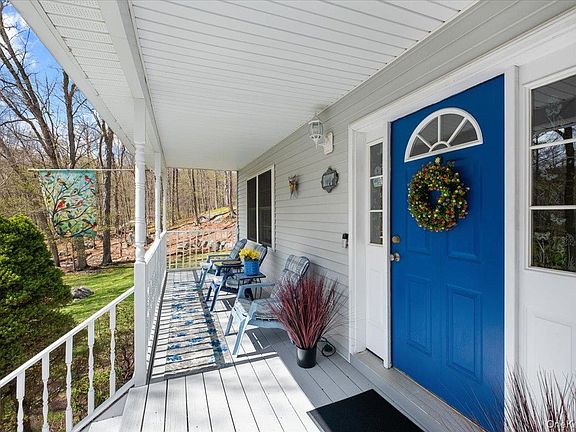 2nd image of 64 Oscawana Heights Road