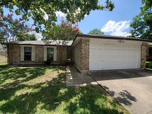 2501 Cedar Ln Photo 1