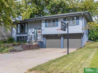 8816 M St, Omaha, NE 68127