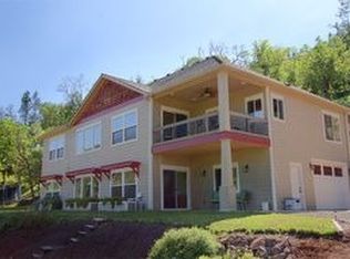 2386 Foots Creek R Fork Rd #R, Gold Hill, OR 97525