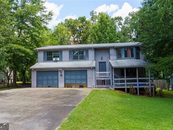 2822 Wood Hollow Ln, Jonesboro, GA 30236