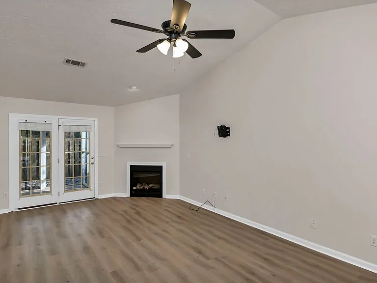 100 Buckhaven Way — Photo 4