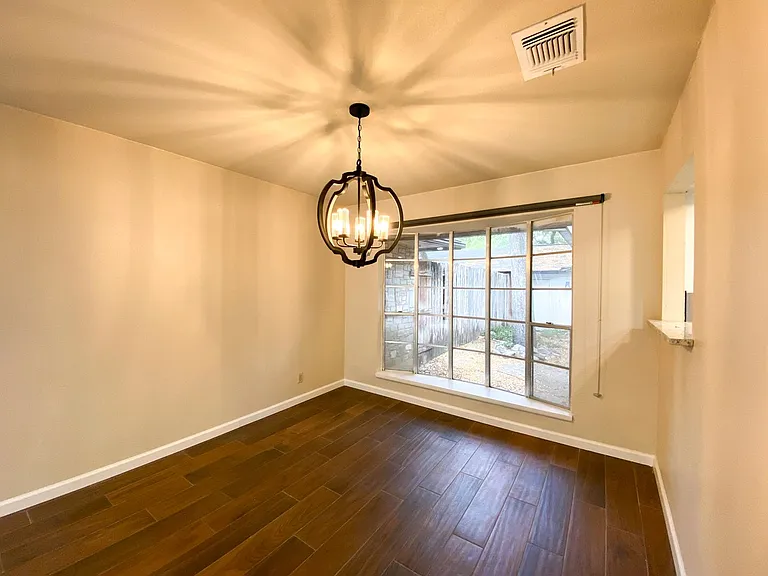 11039 Whisper Valley St — Photo 4