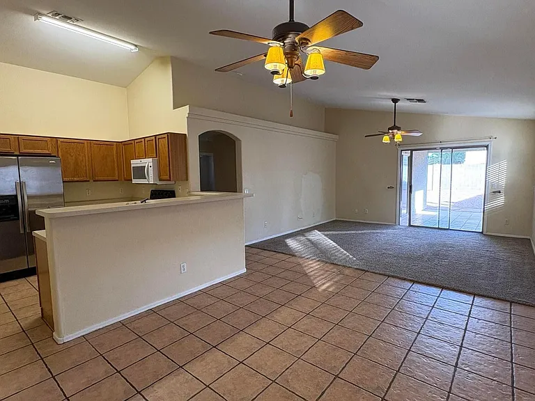 13002 W Hearn Rd — Photo 6