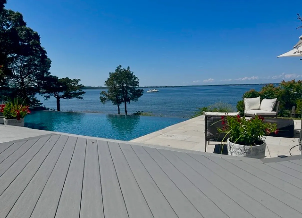 16 N. Shore Road, Hampton Bays — Photo 3
