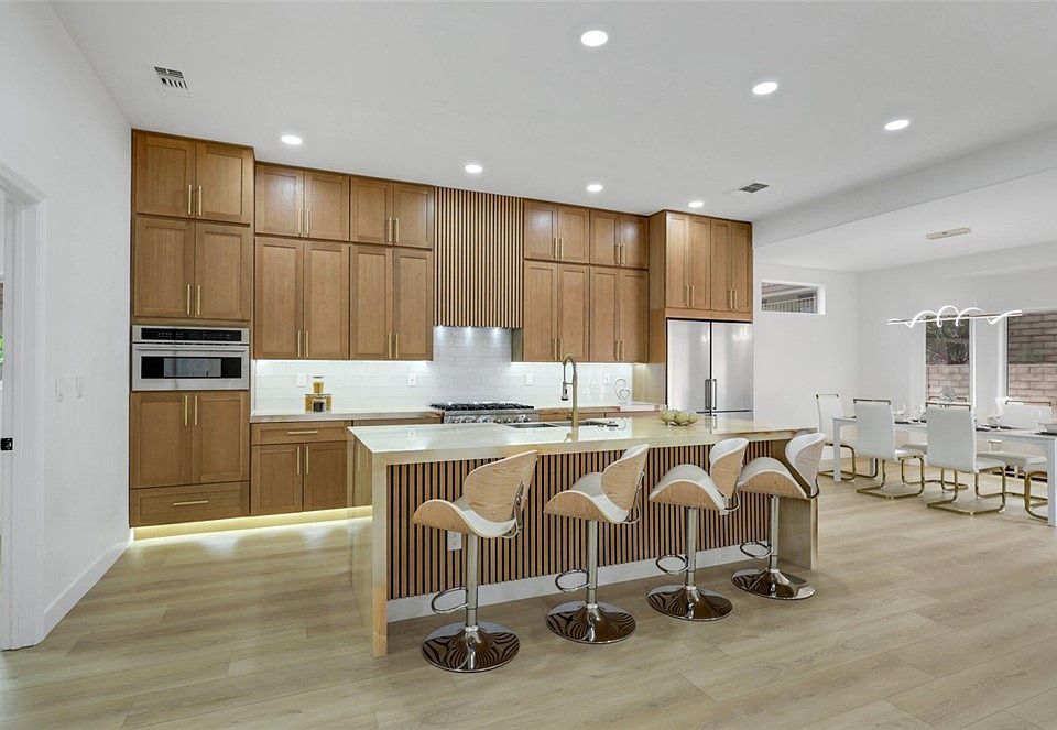1st image of 3013 Abercorn Dr