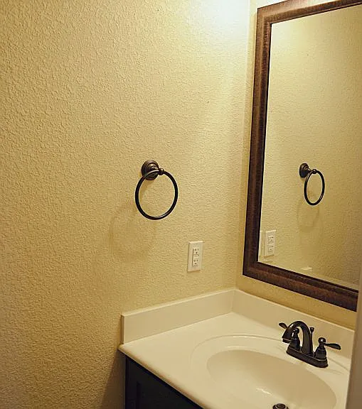 7609 Zircon Dr — Photo 15