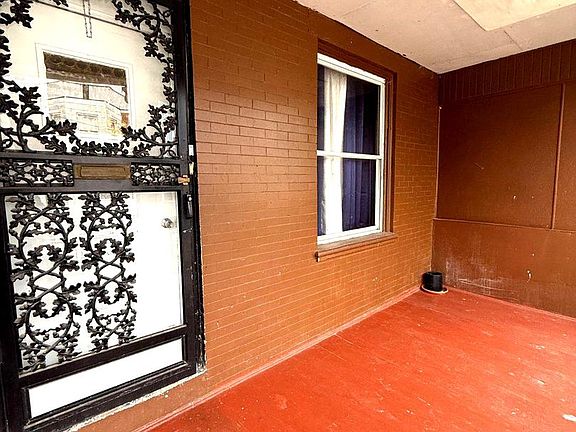4th image of 5524 Elliott St